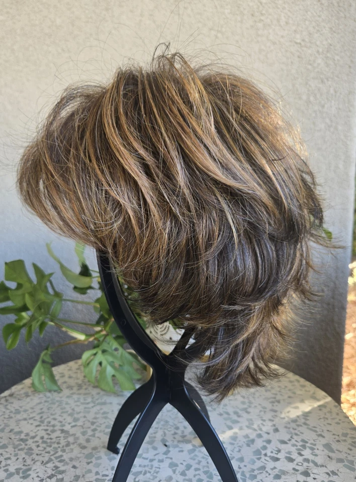 Peluca Hairdo Corte Pluma R829S Esmaltada Avellana Corta Peluca en Capas Bob Foto 3 de 4