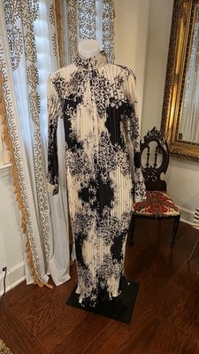  Moira Rose coded SEPIA Black Cream Abstract Print Pleated Long Sleeve  Maxi 