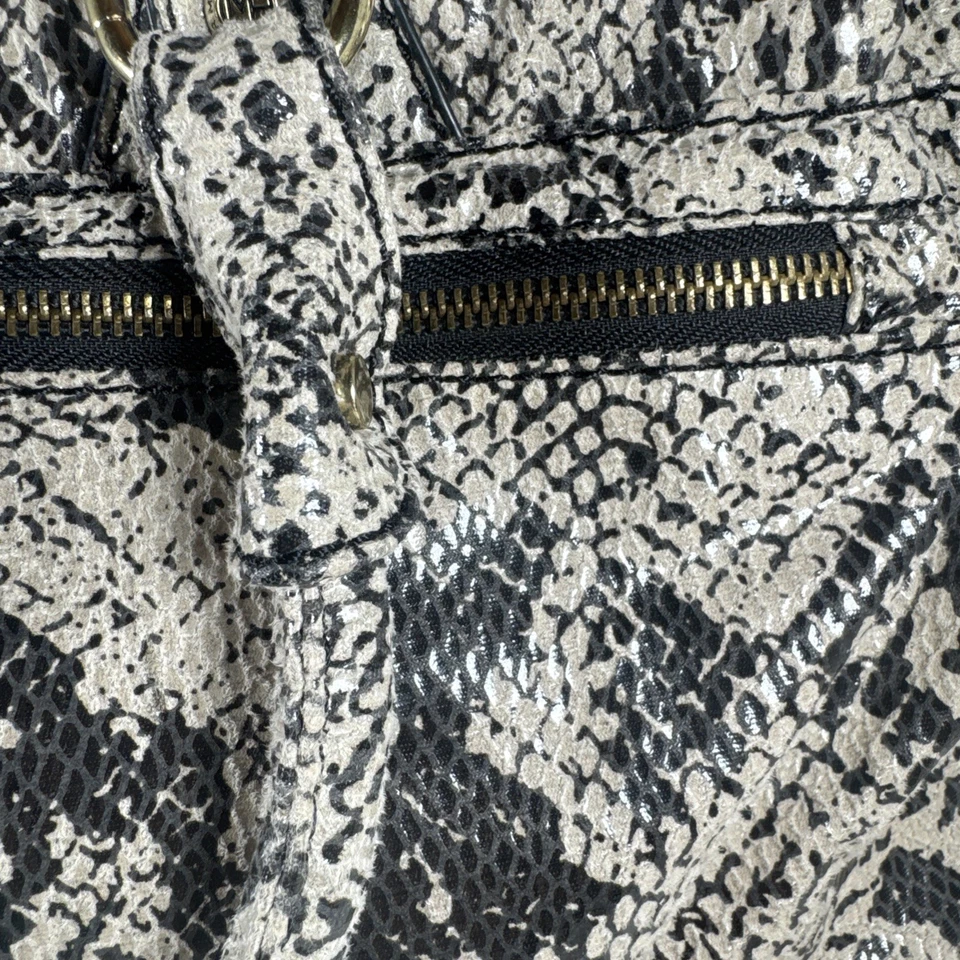 令人惊叹! MARC FISHER 三隔层挎包蛇皮 Python 10x14 — 第 4/4 张图片