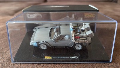 Hot Wheels Elite DeLorean DMC 12 Back to the Future II Time Machine BCK08 1:43