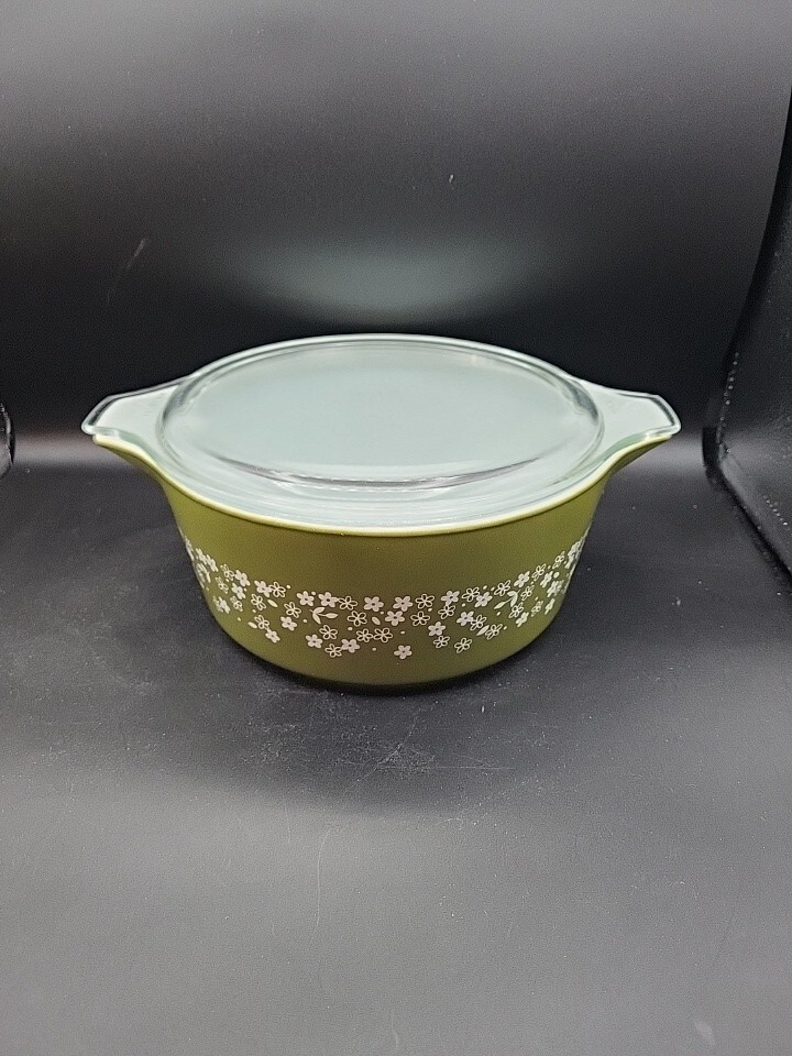 Vintage Pyrex Crazy Daisy Spring Blossom 475-B Casserole Dish With