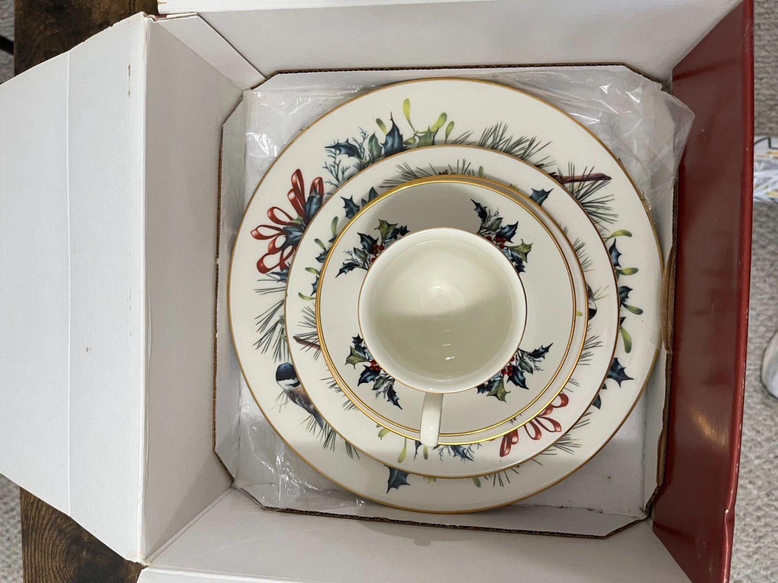 Lenox Winter Greetings Place Setting - Thumbnail 3
