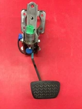 09 IS250 BRAKE PEDAL ASSEMBLY WITH SENSORS/SWITCHES 110560