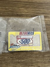 2001 NASCAR Checker 500 Phoenix AZ Raceway Winston Cup Series Hat Lapel Pin