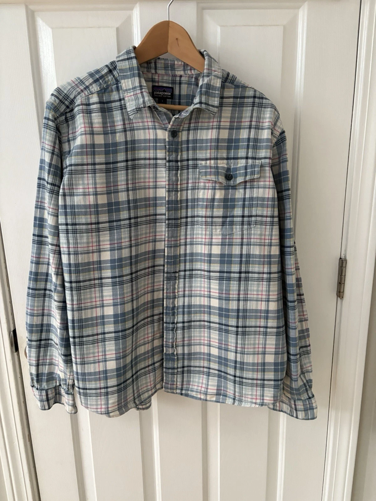 Patagonia Fjord Shirt Flannel Button Up Organic Men L Blue Plaid Hiking Gorpcore