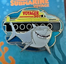 Prendedor Disney DLR Bruce Finding Nemo Submarine Voyage Voyager Edición Limitada 1000