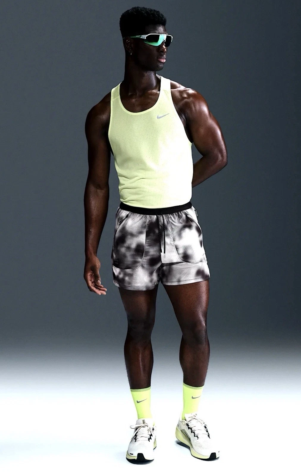 Nike Running Division Breathe Dri-FIT ADV 4'' Running Shorts HJ4150-010 Men's-L
Opens in a new windo