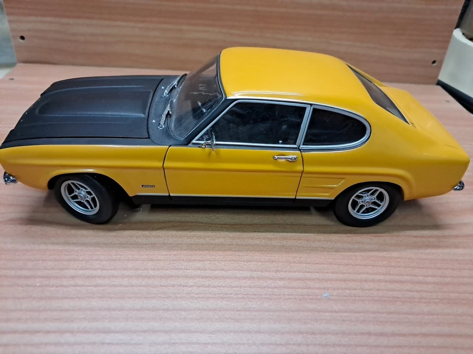 Minichamps Ford Capri RS 1970  1/18 - Immagine 3 di 4