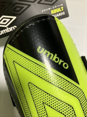 UMBRO Unisex Adult Soccer Stirrup Shinguards Heights 5'3 -5'11'' Black/Green NEW