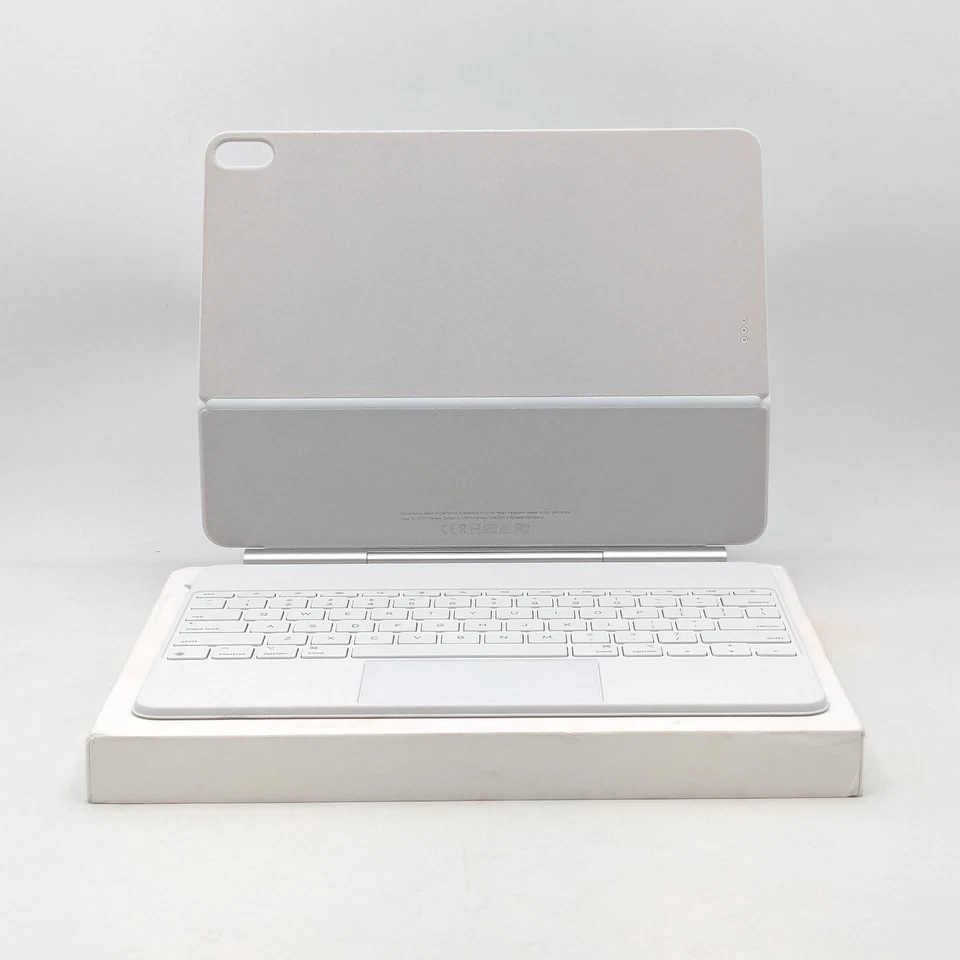 Apple iPad Magic Keyboard for iPad Air 13-inch White | A3340 | MDFW4LL/A - Image 2 of 4