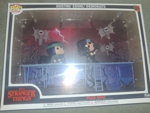 Funko Pop! Moments Deluxe with Case: Stranger Things -Dustin Eddie/ Demobats #03