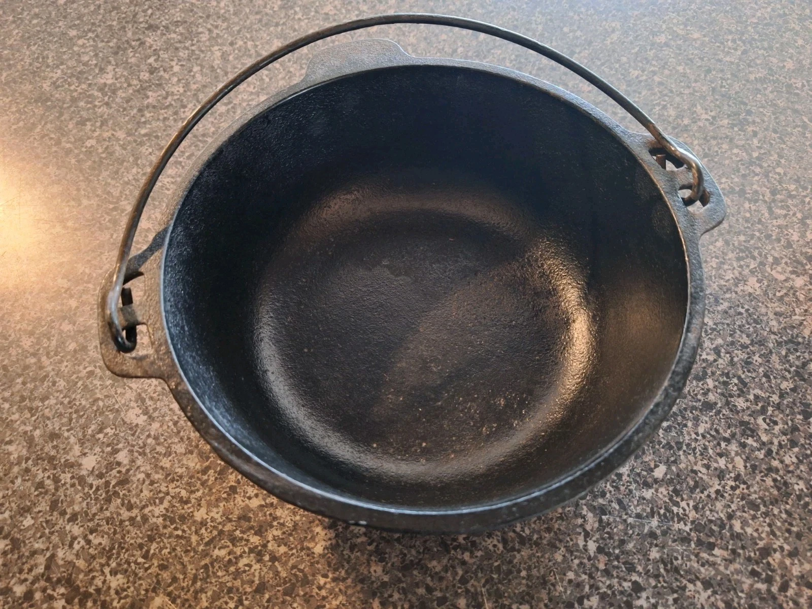 Wagner Ware 2 QT Cast Iron Bean Pot Bowl Restored (No Lid)