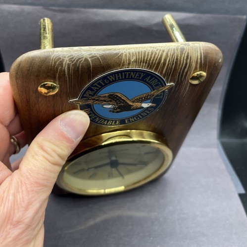 Vintage Pratt & Whitney Dependable Engines Desk Clock Wood 6.5"x4.5" Works - Picture 5 of 5