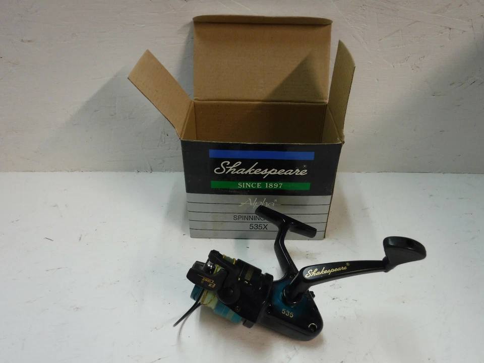 Shakespeare Alpha Graphite 535 Spincasting Fishing Reel - Image 2 of 4