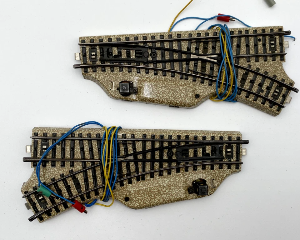 (66) MARKLIN TRAIN TRACKS CURVED 5100, 5200 & 5120, STRAIGHT 5106, SWITCHES, ETC - Image 4 of 4