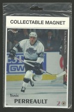 Yanic Perreault Los Angeles Kings 1996 Maggers 2 pc Hockey Magnet Set MIP