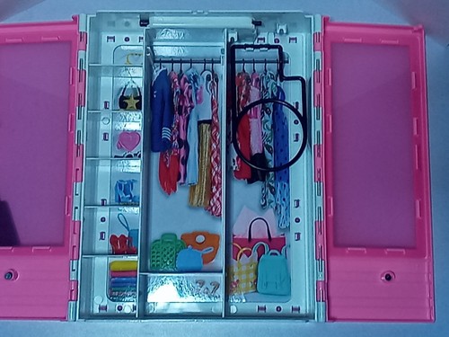 Mattel Barbie Pink Clear Doors Clothing Accessories Storage Doll Travel Case - Picture 3 of 5