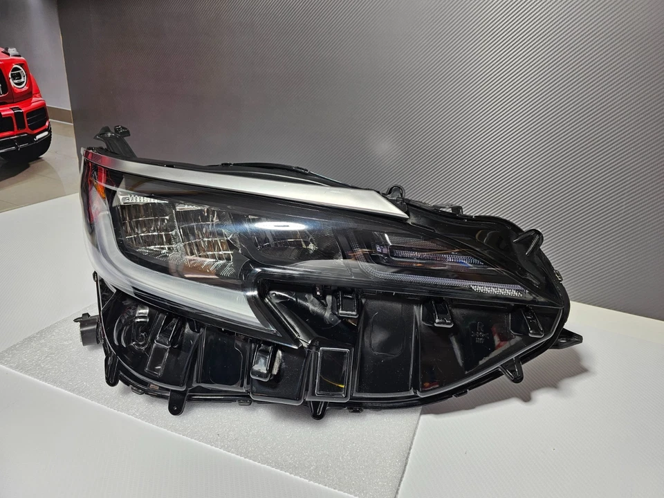 Toyota Sienna XSE OEM LED Right Headlight 2021 2022 2023 2024 2025 Foto 3 de 4