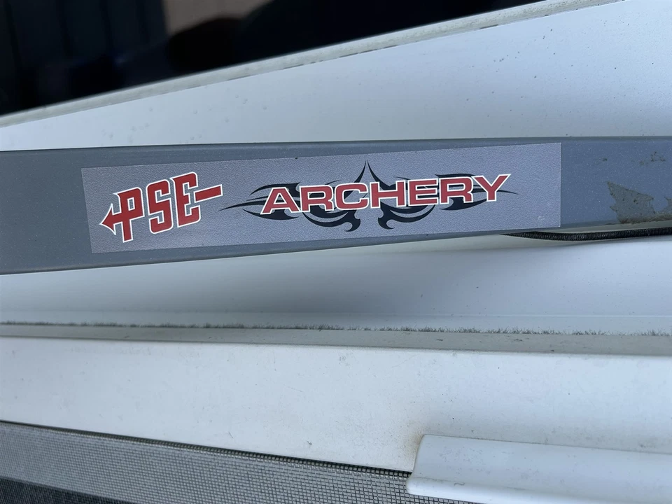 PSE Archery Recurve Bow, 60" length, 25lb @28" Right or Left Handed, Traditional - Image 3 of 4