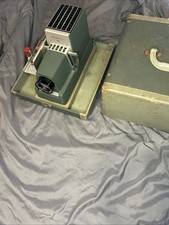 Vintage Argus 300 Slide Projector w/ Case Auto Mag Slide Loaders WORKS