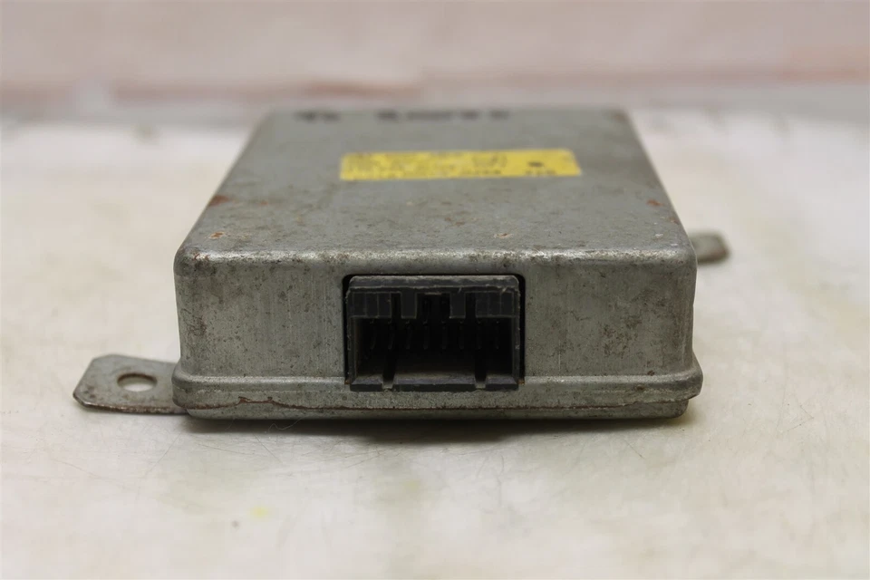 Computadora de control de crucero Nissan 300ZX 1990-1996 1893030P01 módulo 692 4N3-B1 Foto 4 de 4