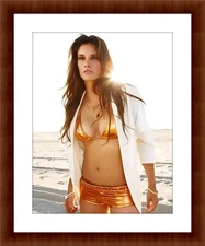 Missy Peregrym 8.5 x 11 Candid Color Unframed Collectable Photograph
