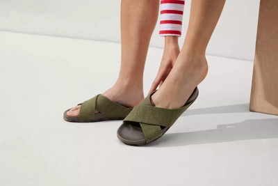 NWOT~Women's ROTHY'S ''The Weekend Slide'' Olive Green Comfort Sandals NEW Size 13