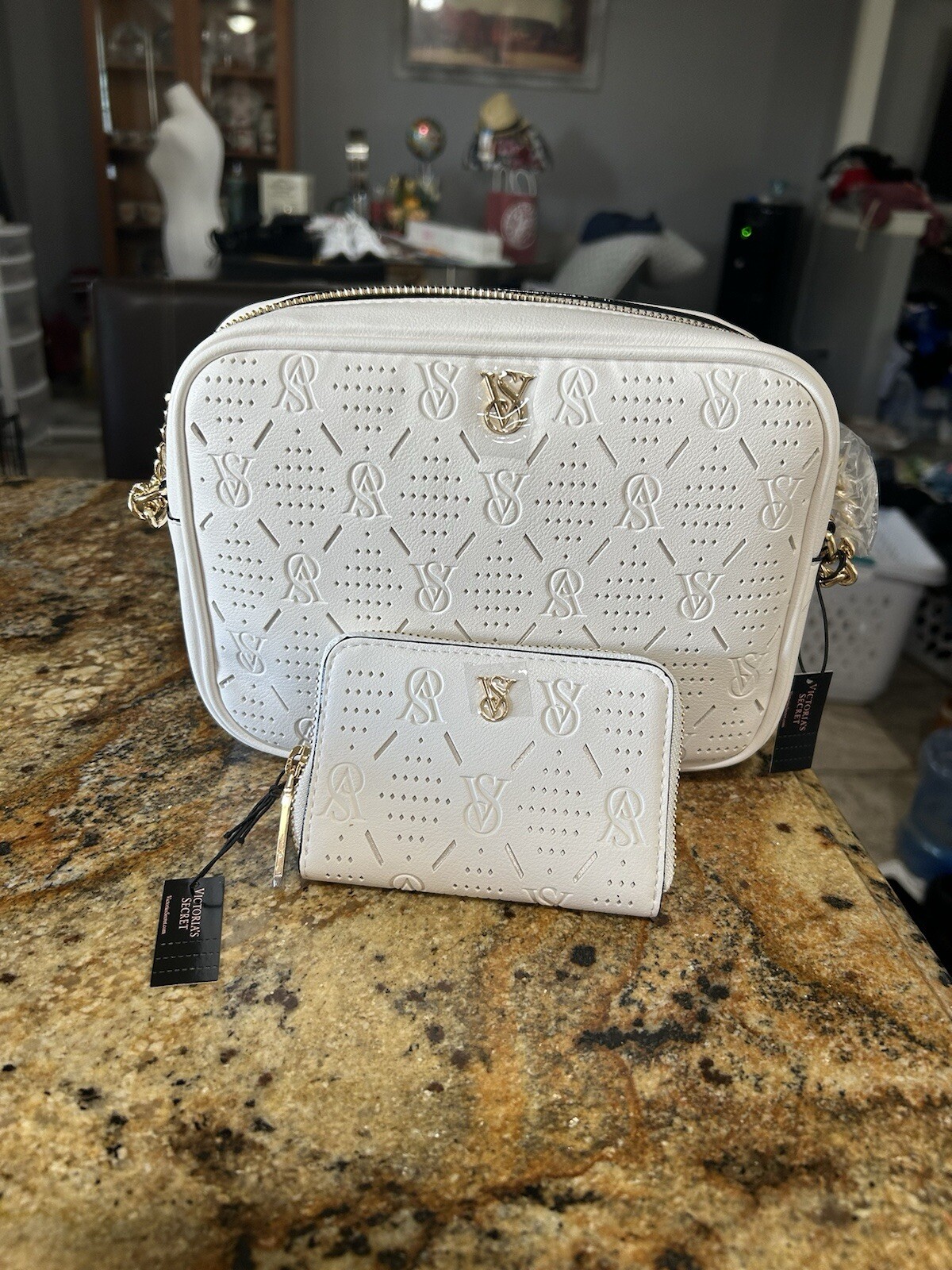 Picture 1 of 7