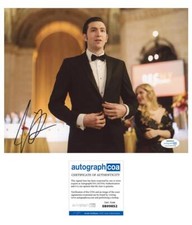 Nicholas Braun "Succession" AUTOGRAPH Signed 'Cousin Greg' 8x10 Photo C ACOA