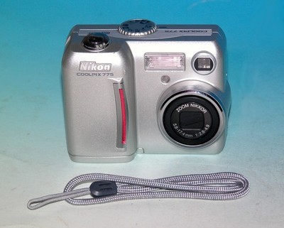 Nikon COOLPIX 775 2.1MP Digital Camera - Silver #7036