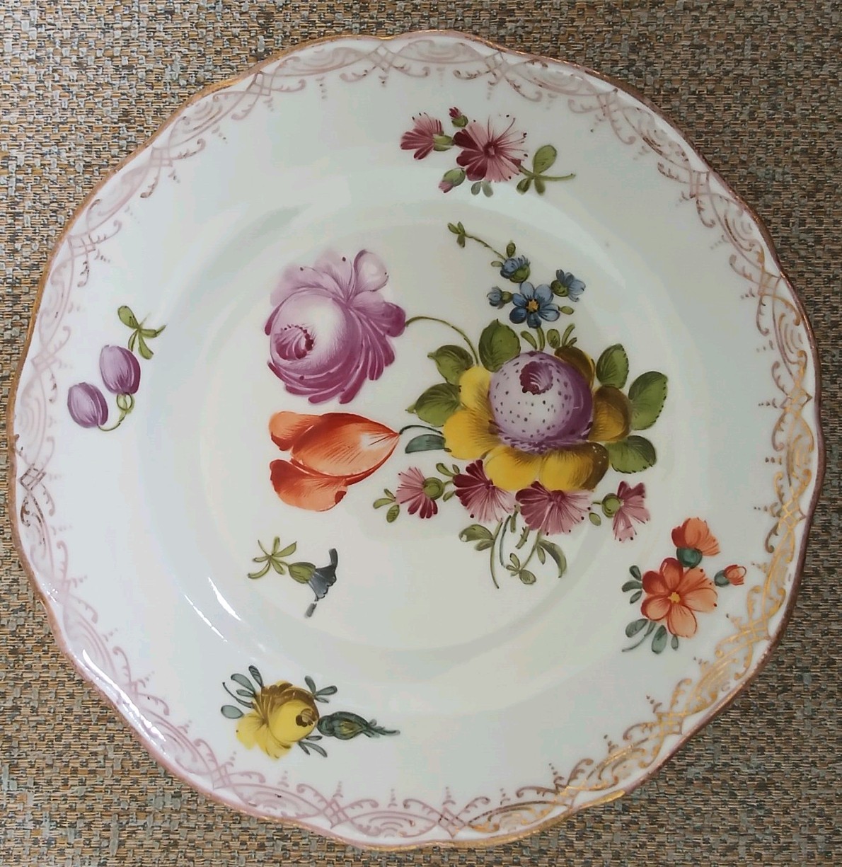 ANTIQUE MEISSEN PORCELAIN SIDE PLATE, 15CM DIAMETER, CIRCA 1890-1910 plate #1