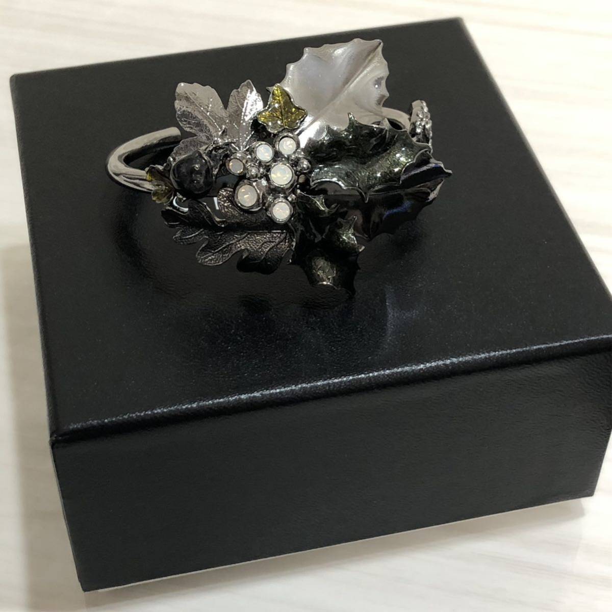 【エレガンス薫る】CHANEL CCロゴ ブレスレット エレガンス薫る】CHANEL CCロゴ ブレスレット