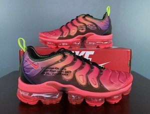 nike vapormax plus laser crimson