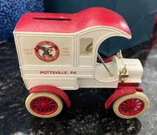 VINTAGE YUENGLING BEER ERTL 1906 FORD CAST METAL TRUCK 158TH YEAR 1987 PA 