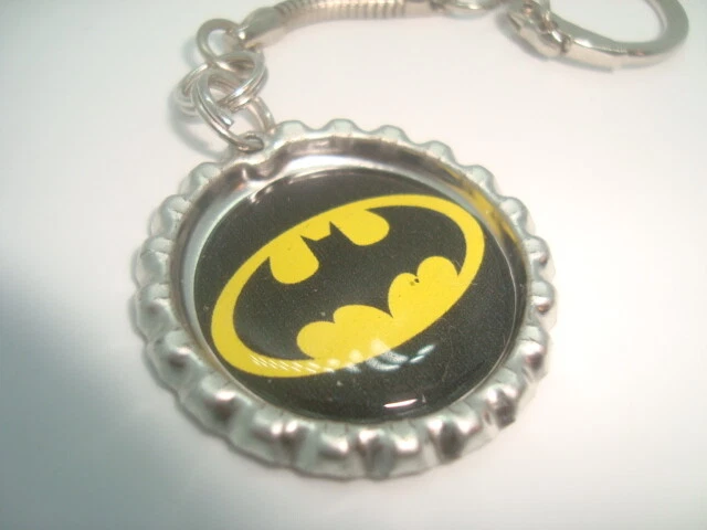 BATMAN design Bottle Cap key chain Snake style Silver Tone Polyurethane  - Image 2 of 4