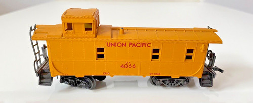 Caboose Union Pacific 4066 calibre HO hecho en Italia Rivarossi vintage años 60 | Condition: Used
