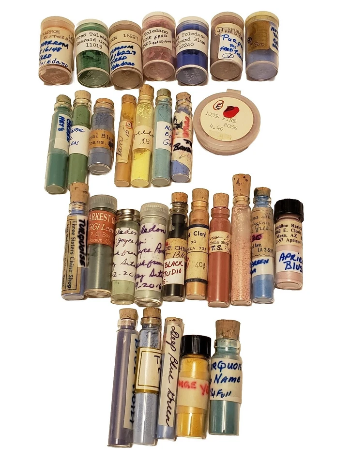 30 pinturas en polvo de porcelana de porcelana de varios tamaños frascos de colores verdes azules Foto 2 de 4