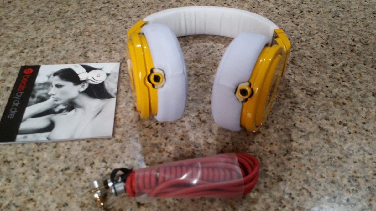beats by dr.dre Pro オーバーイヤーヘッドフォン　限定品 Beats by Dr. Dre Pro Beats Over the Ear Headphones Yellow limited