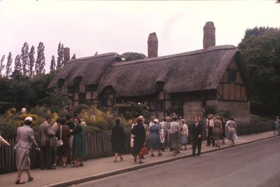 c1960's Kodachrome 35mm Slide Anne Hathaway's Cottage Stratford upon Avon Fence