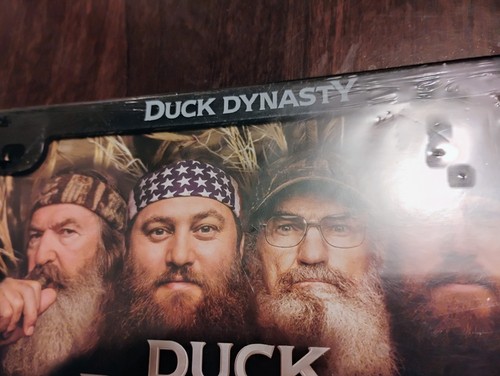 Duck Dynasty Happy Happy Happy License Plate Frame Collectible Black w/ White - Picture 2 of 8