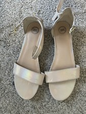 Girls Size 5 Wonder Nation Youth Tan Open Toe Sandals With Ankle Strap