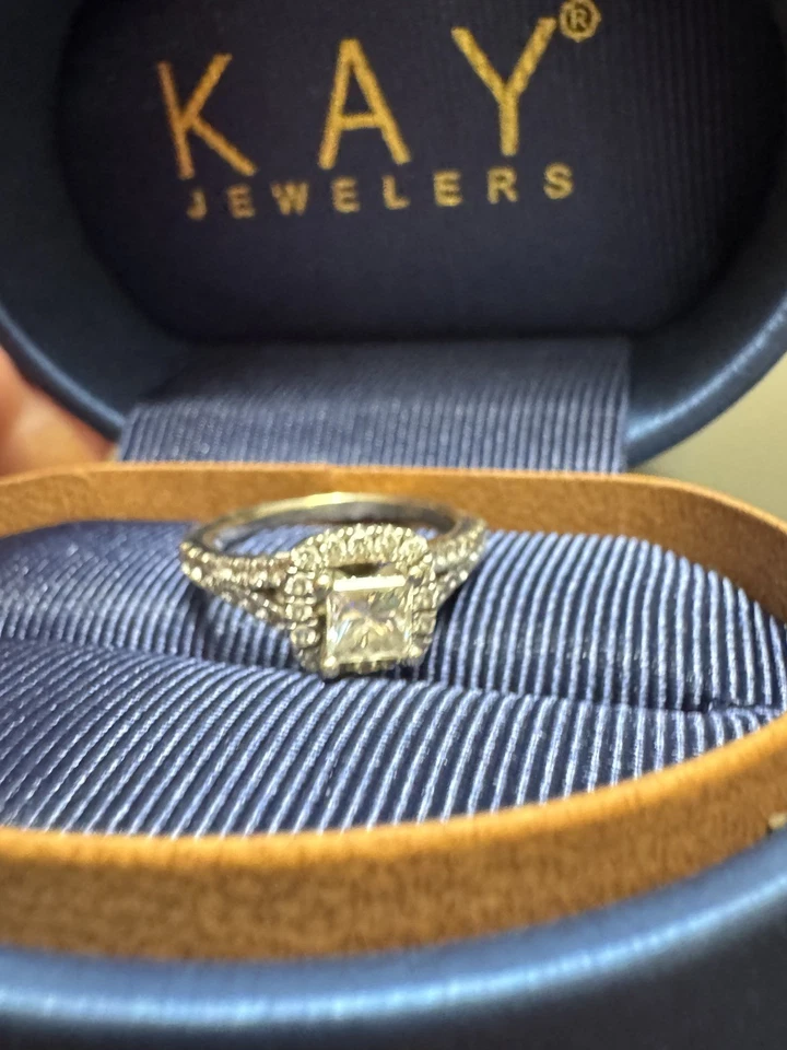 Diamante Leo corte princesa   Foto 4 de 4