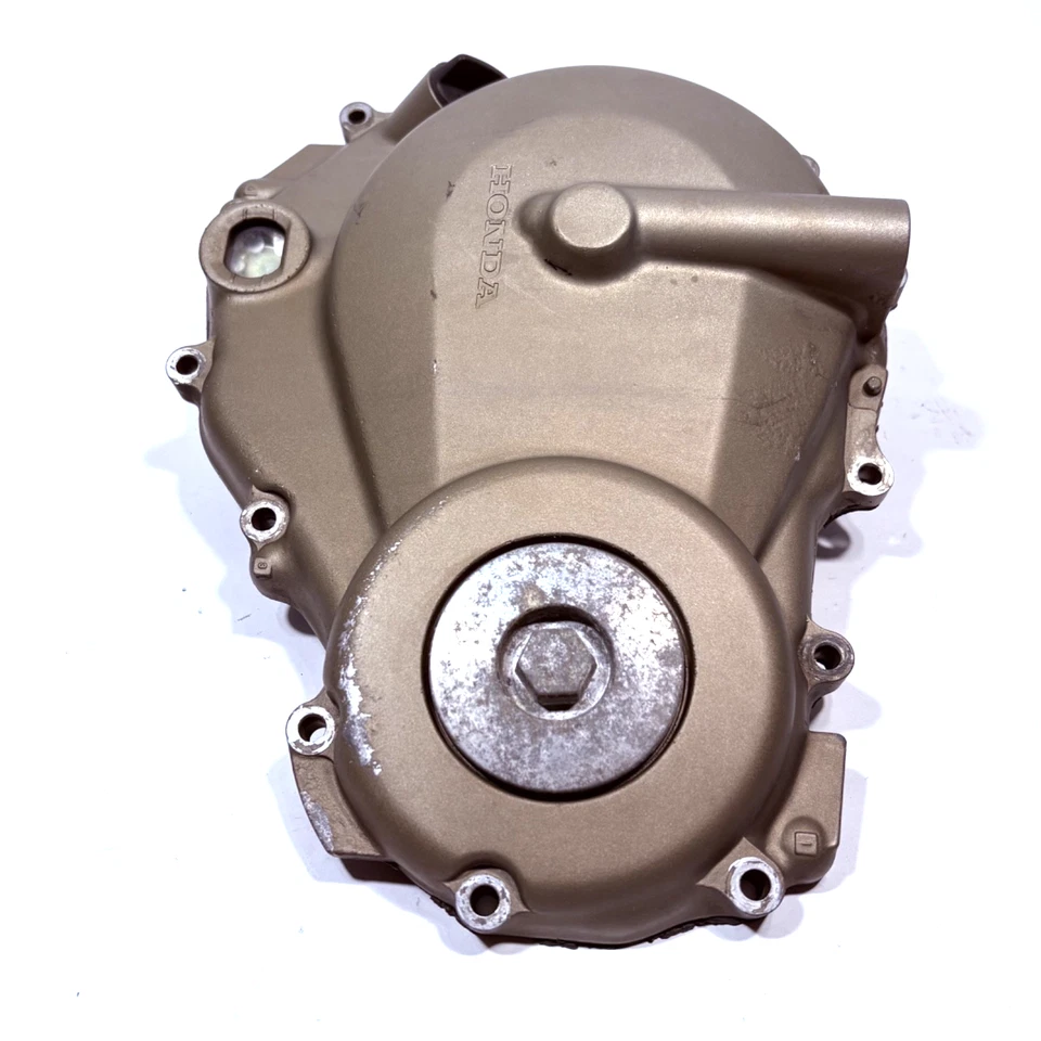 Honda CBR600F4i 2001 a 2006, cubierta de embrague, mano derecha, P/N 11330-MBW-E20 Foto 2 de 4