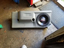 1000 Watt Amp With 10 Inch Sub 