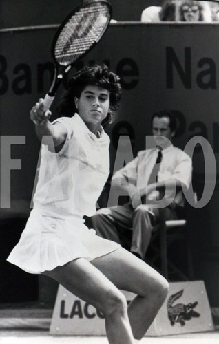 Photo Presse Vintage Gabriela Sabatini En Discothèque, 1985 - Tirage Original