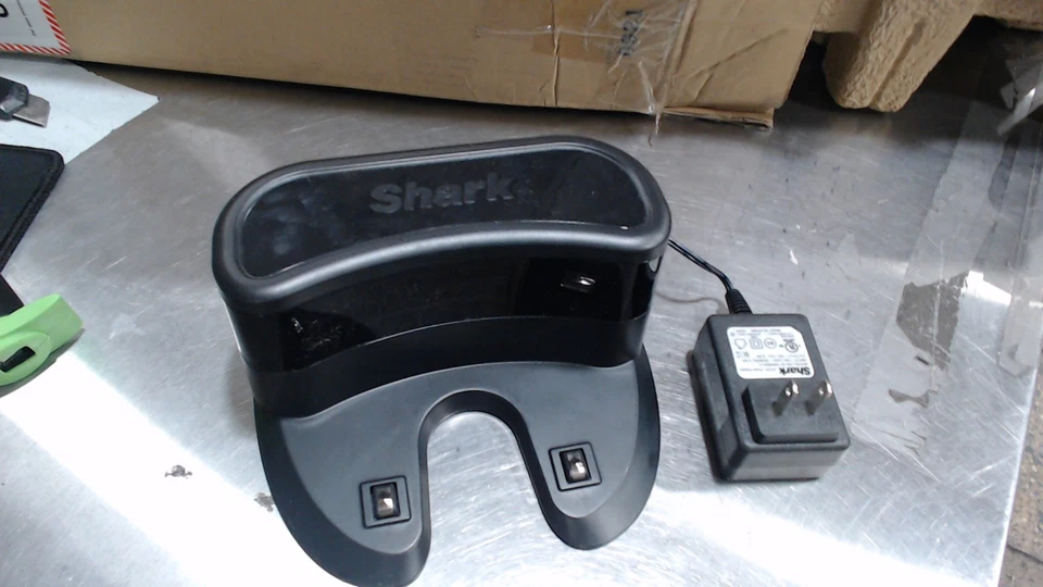 UsedGood_Shark AV752 ION Robot Vacuum, Tri-Brush System, Wifi - Image 3 of 4