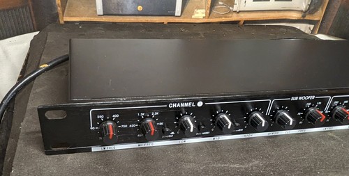 EM3 EBX79 3-Wege Crossover mit Subwoofer Ausgang (4 Wege wirklich). - Bild 2 von 6