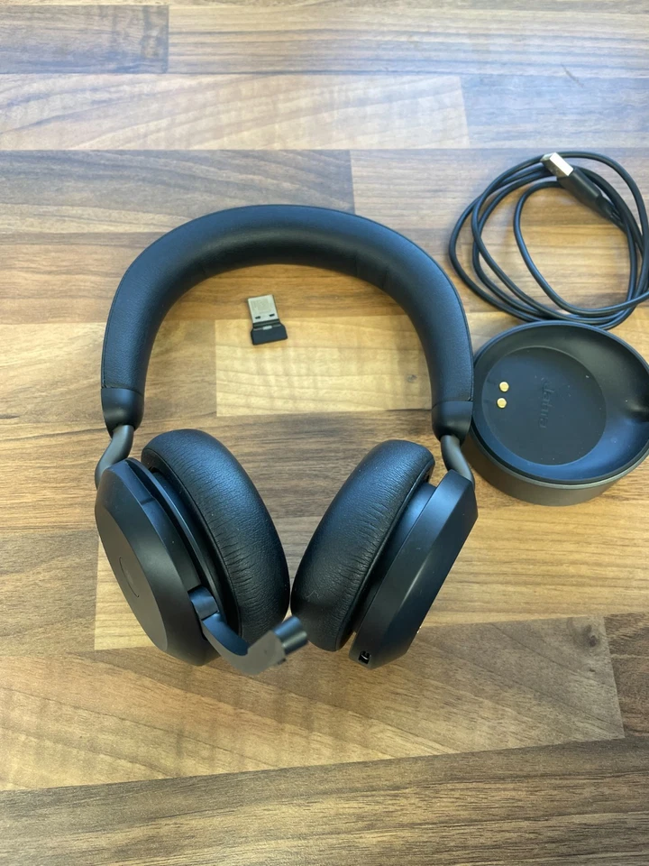 Jabra Evolve2 75 Wireless PC Headset with Charging Dock and 8-Mic Technology - Image 2 of 3
