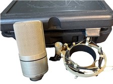 MXL 990 Large Diaphragm Condenser Microphone W Case  Shock Mount