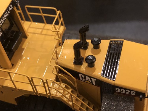 Classic Construction Models CCM CAT Caterpillar 992G Wheel Loader Brass - 1:87 - Picture 17 of 23
